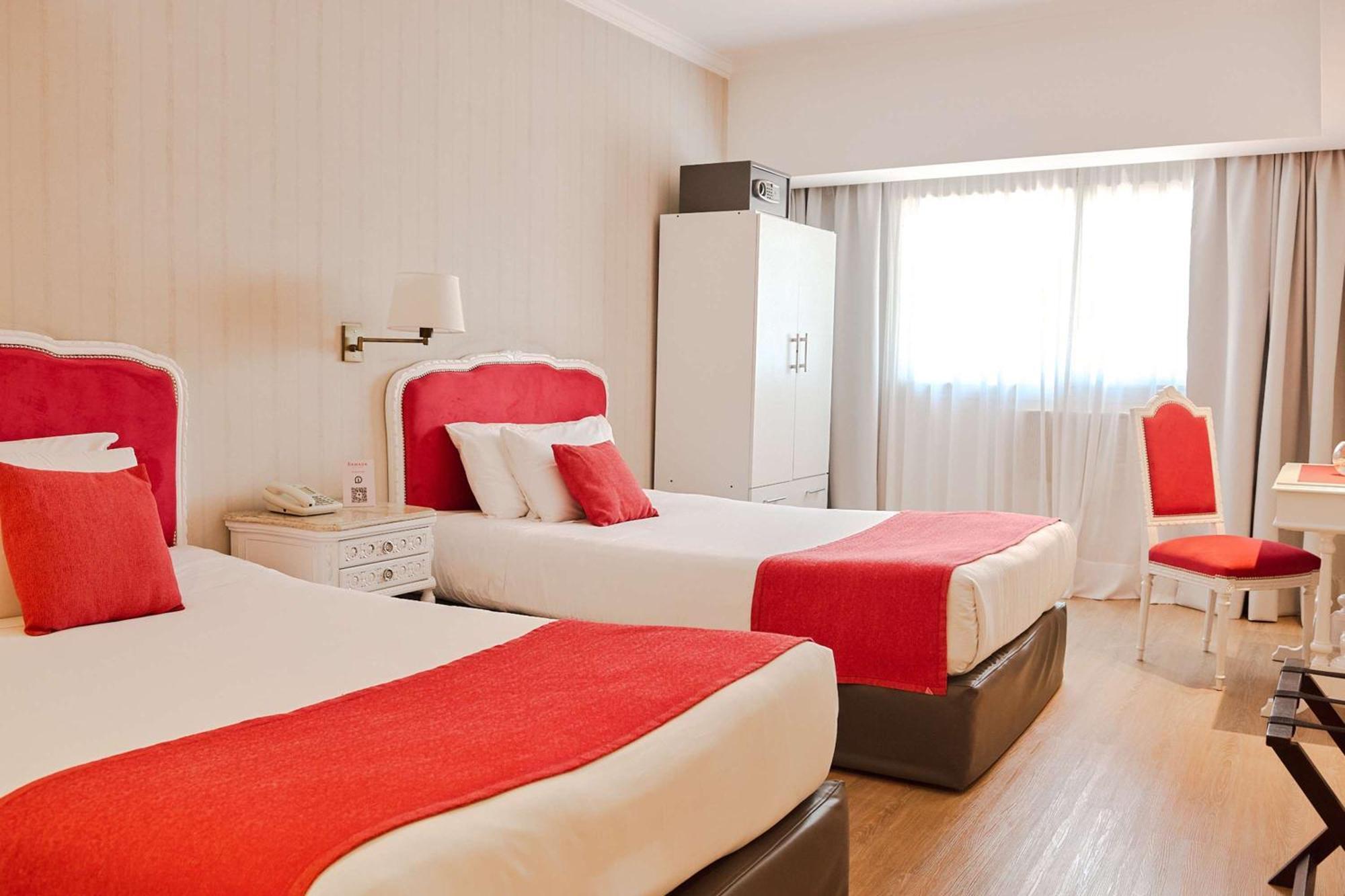 Ramada By Wyndham Centro Bed and breakfast